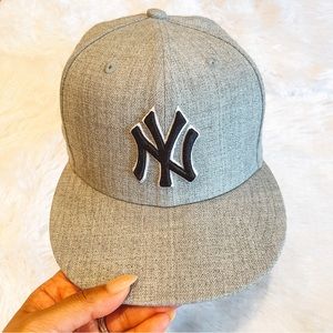 NEW YORK YANKEES NEW ERA TEAM LOGO 59FIFTY FITTED HAT